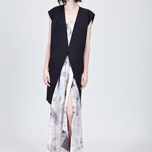 Ilaria Nistri Black Sleeveless Blazer or Vest, Medium or Large